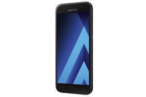 Samsung Galaxy A3 (2017),  3 de 6